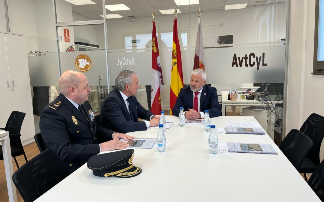 La Asociación de Víctimas del Terrorismo de Castilla y León expone sus proyectos y reivindicaciones al delegado del Gobierno