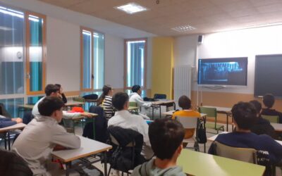 El presidente de la AvtCyL cuenta su historia a los alumnos del IES Pinares de Pedrajas