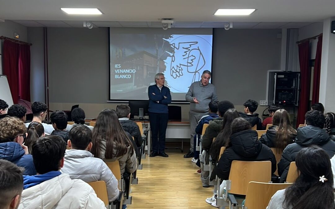 La AvtCyL lleva el testimonio de una víctima de ETA al IES Venancio Blanco de Salamanca