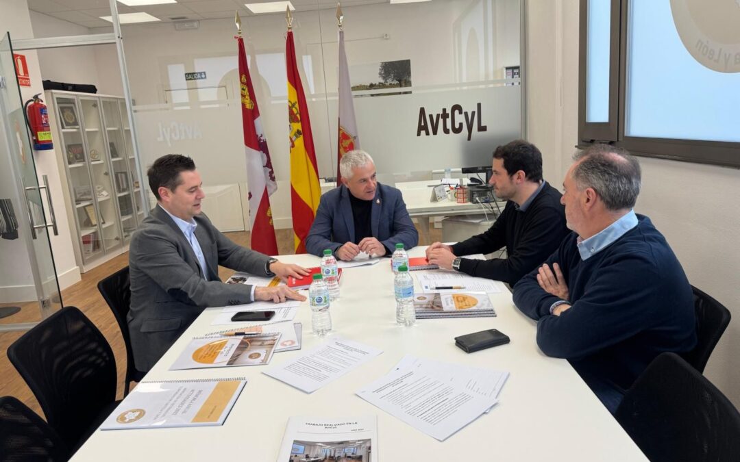 La AvtCyL mantiene una reunión con responsables del PSOE en Castilla y León