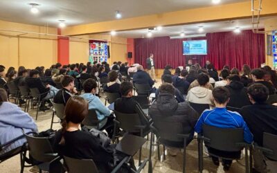 Dos víctimas de ETA comparten su testimonio en el IES Maestro Haedo de Zamora